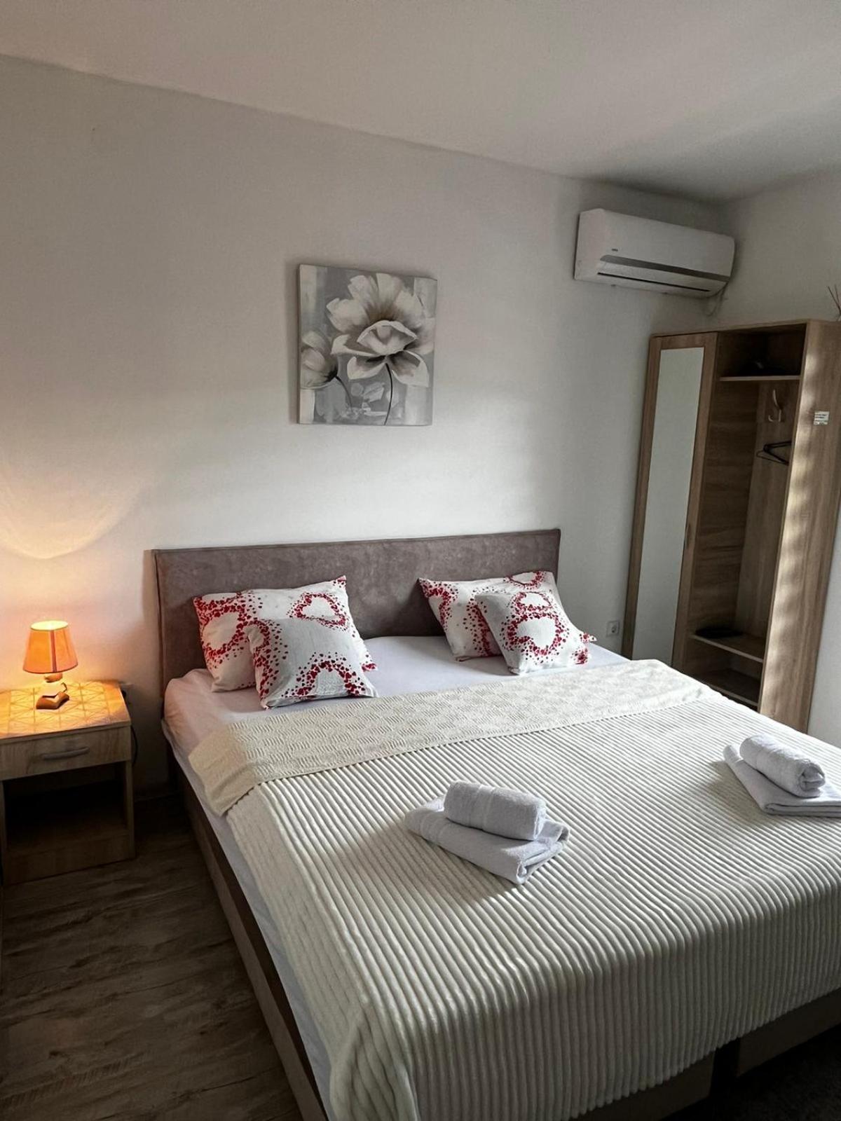 Apartmani Nikolic Višegrad Habitación foto